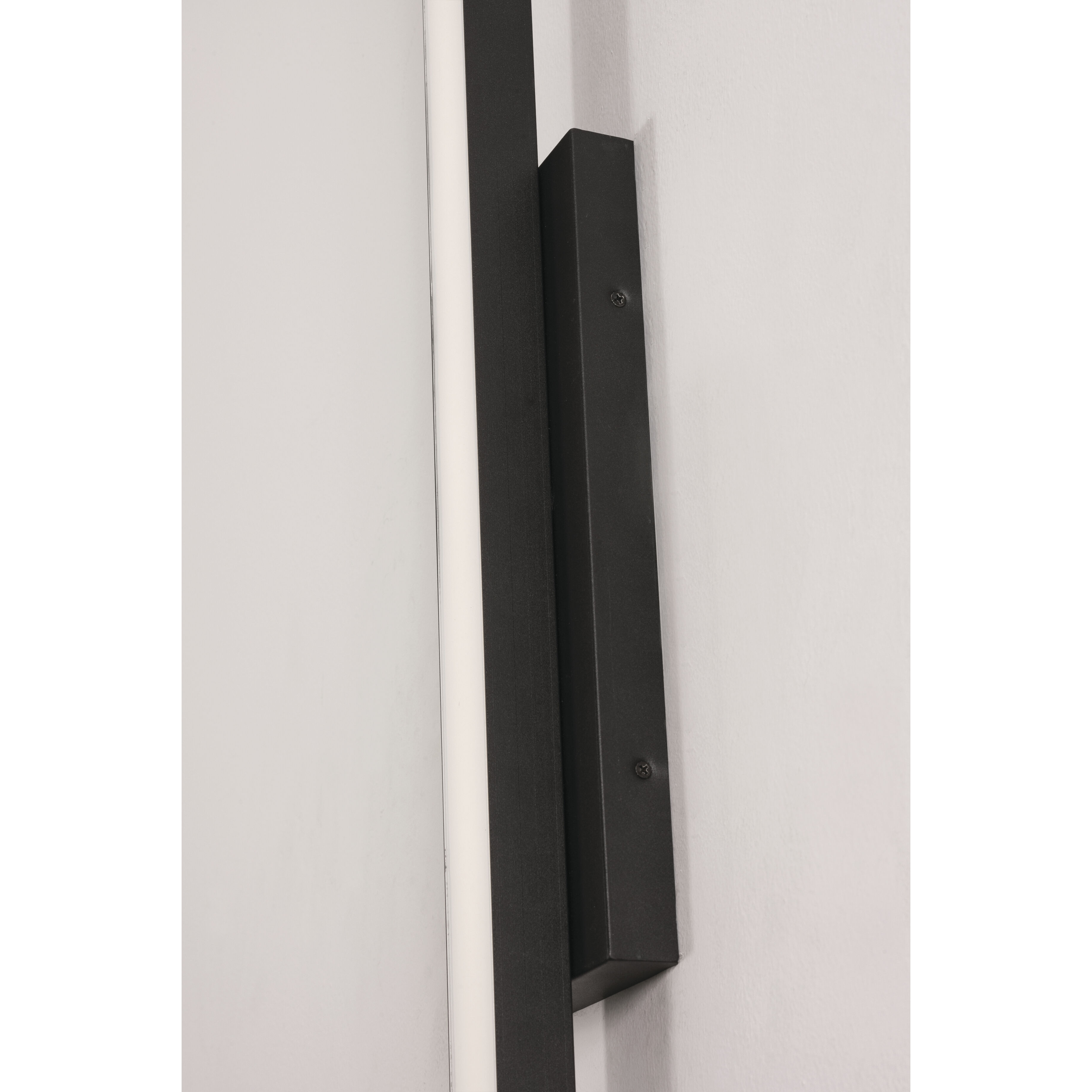 AFX GLEW0518L30UDBK Gale LED 18 inch Textured Black Outdoor